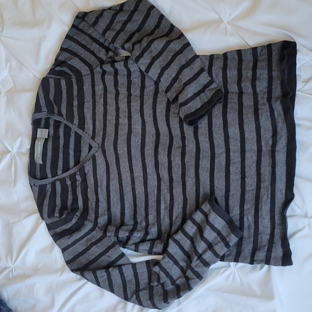 Size M stripped sweater